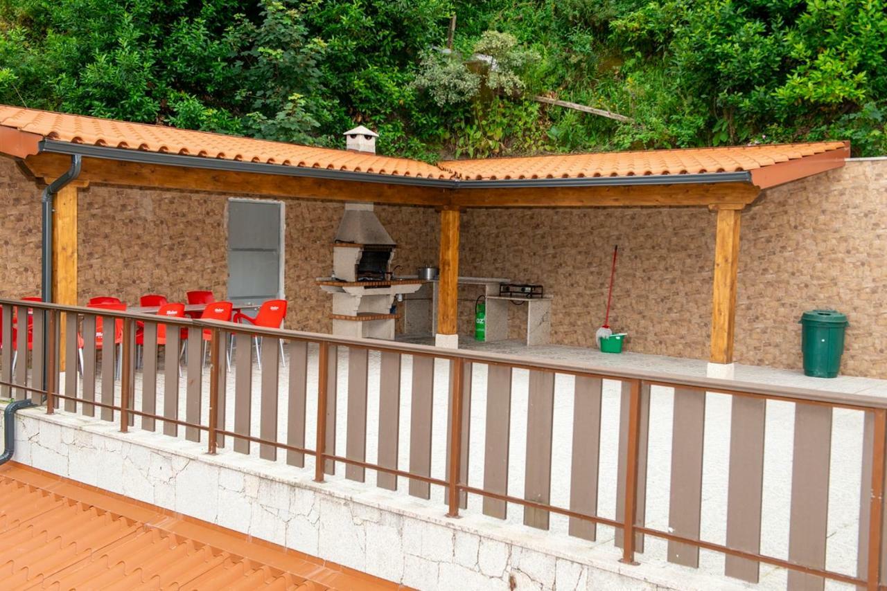 Вилла Casa Encosta Do Geres-Ferias No Geres Виейра-ду-Минью Экстерьер фото