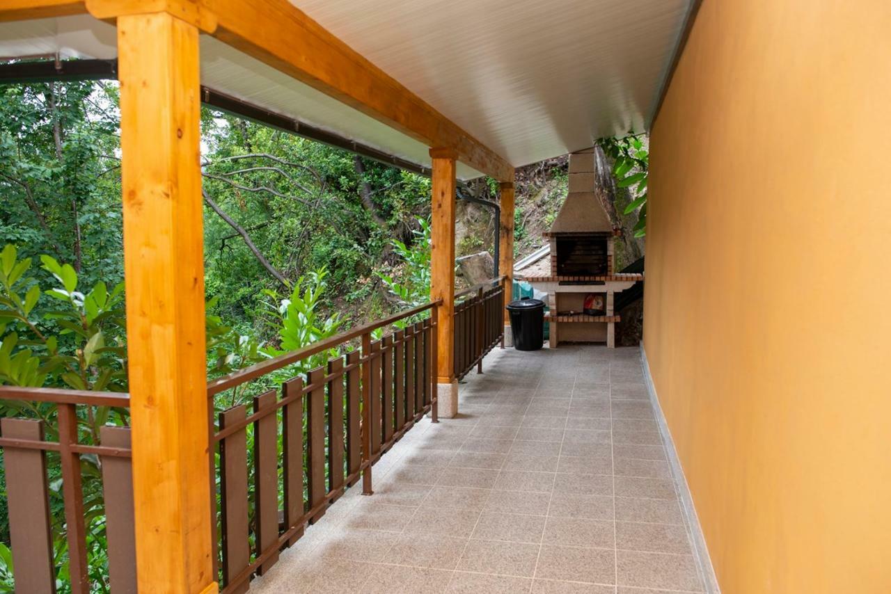 Вилла Casa Encosta Do Geres-Ferias No Geres Виейра-ду-Минью Экстерьер фото